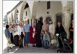 Русские паломники на подворье храма св. Лазаря